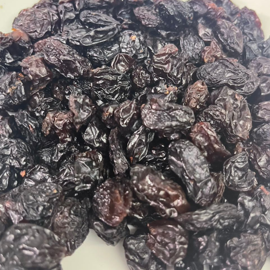 زبيب احمر خشن