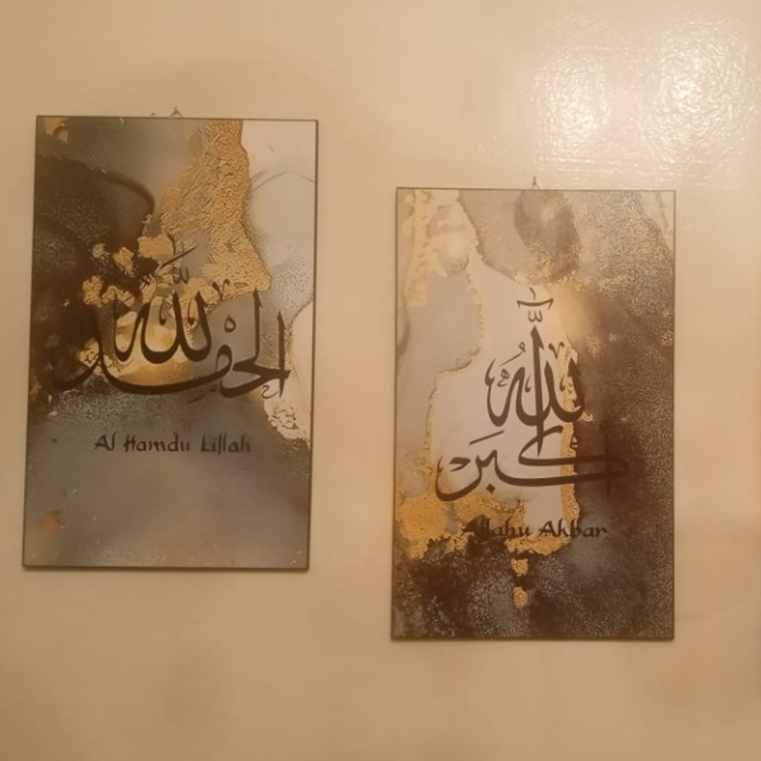 صور على الخشب
