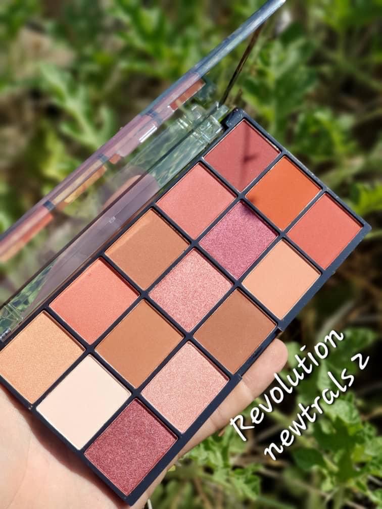 REVOLUTION NEWTRALS 2 Eyeshadow
