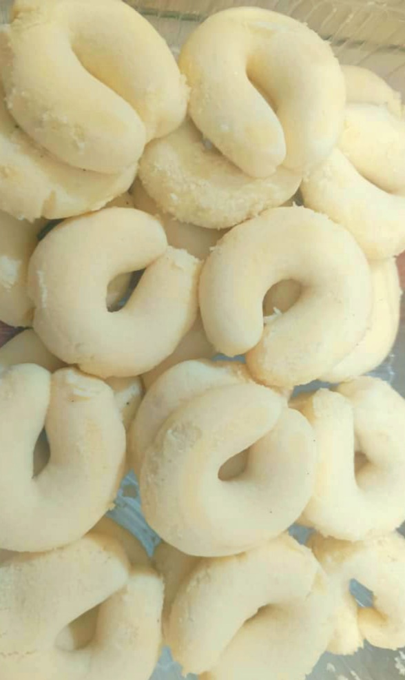 غريبة