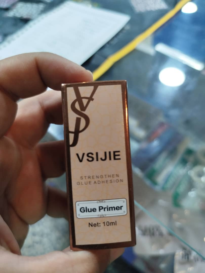 برايمر لاصق