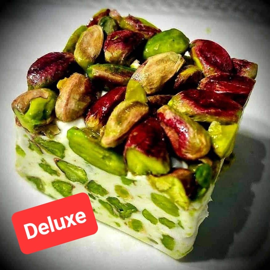 نوكا وجه فستق حلبي