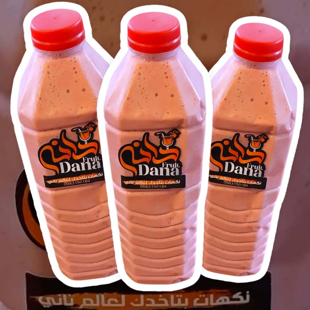 كوكتيل حليب وموز وفريز لتر ونصف
