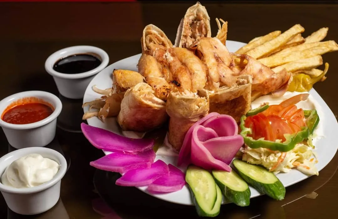 وجبة شاورما عربي
