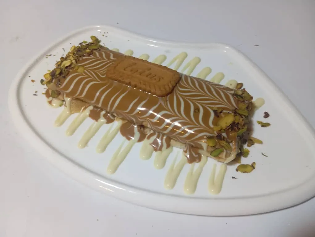 كريب موز ولوتس وقشطة