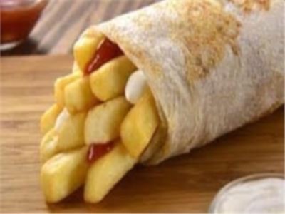 سندويش بطاطا مقلية