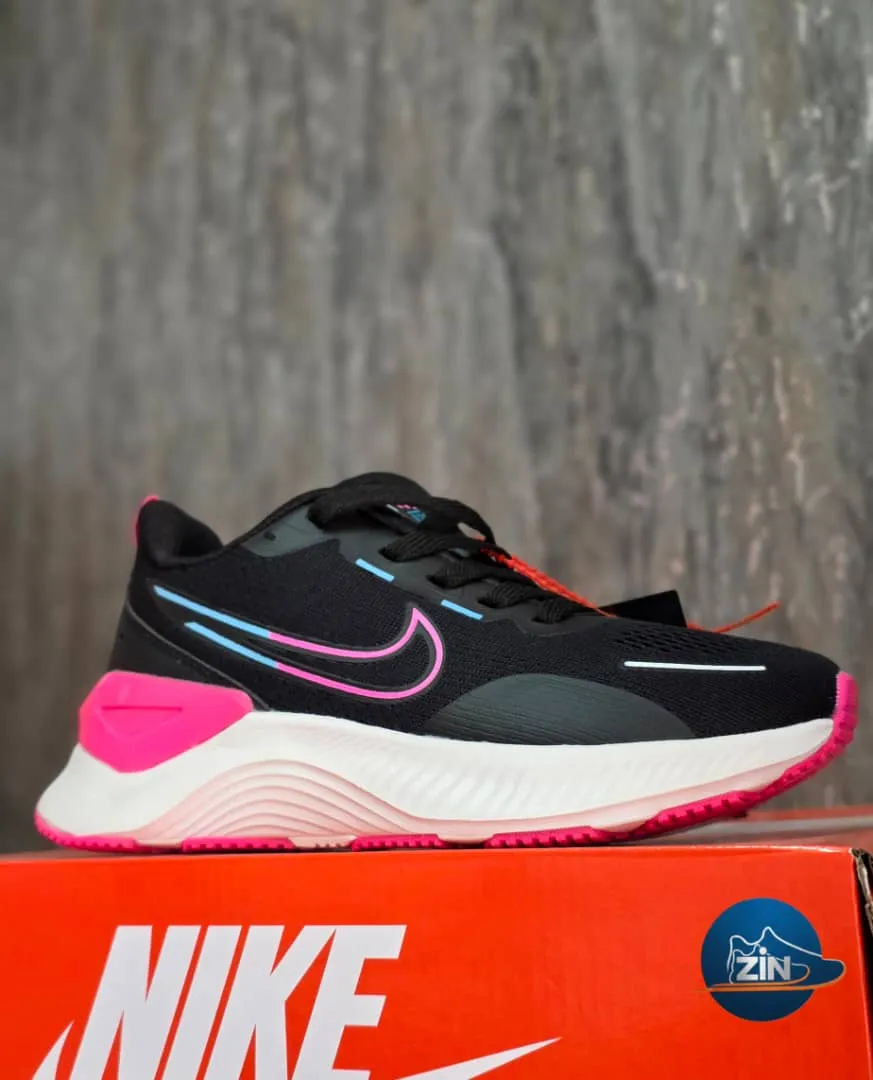 NIKE 8131