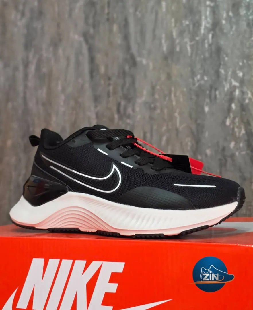 NIKE 8131