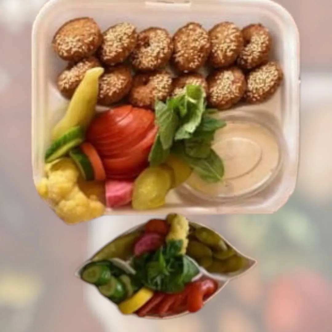وجبة فلافل عربي