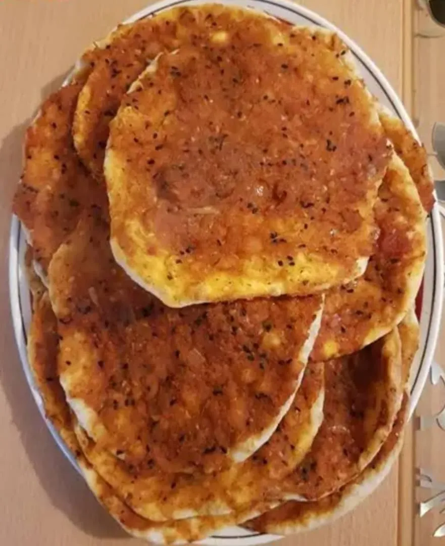 فطيرة محمرة