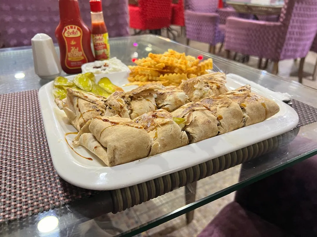 وجبة شاورما عربي