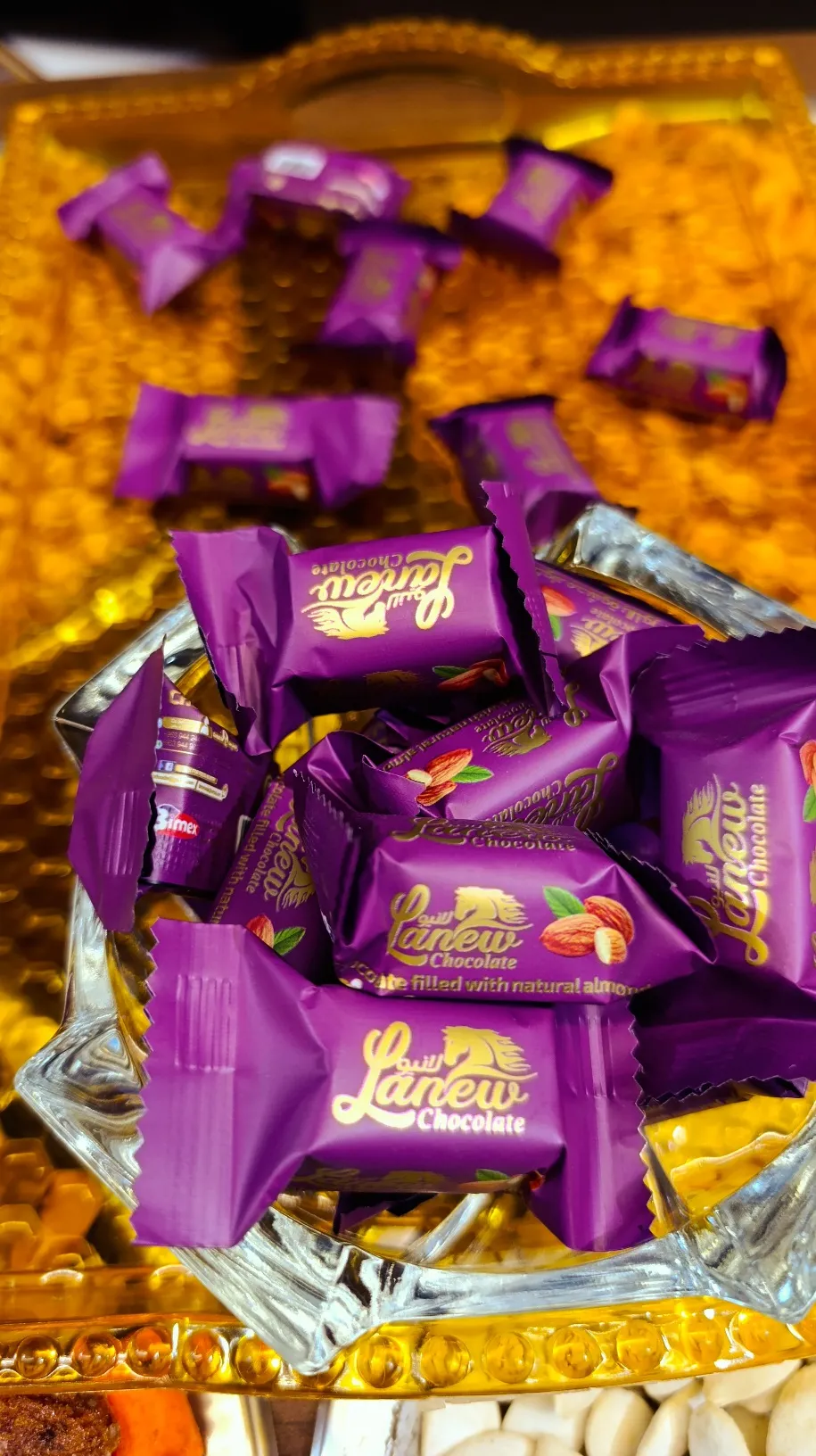 شوكولا لانيو مرة باللوز