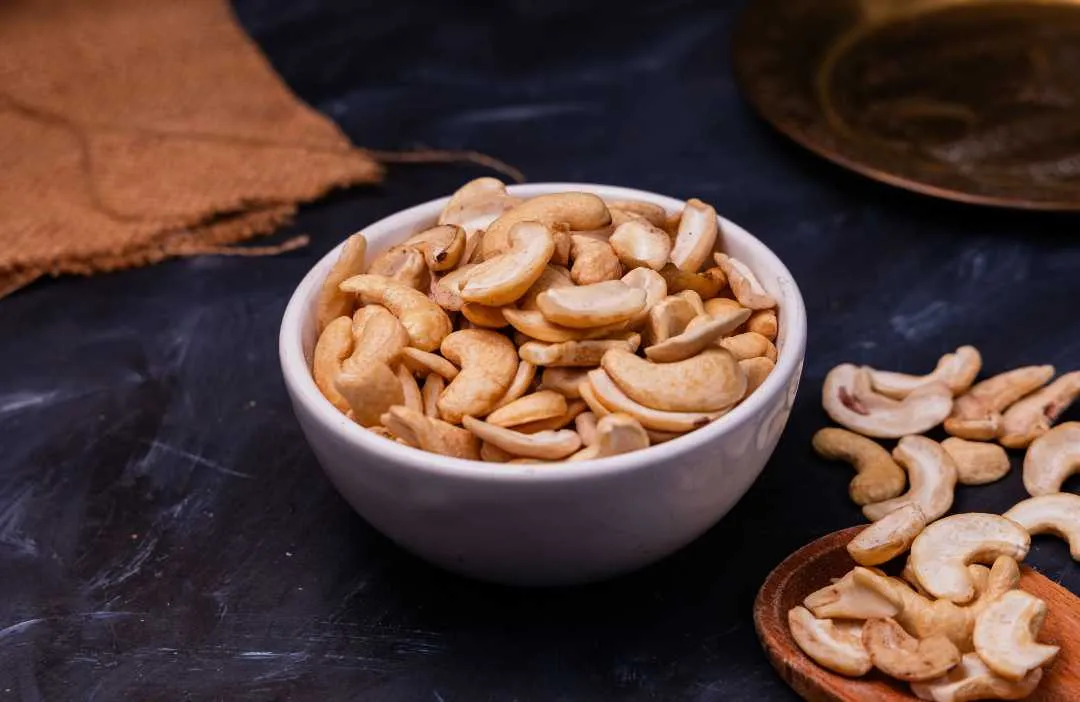 كاجو فلق جامبو نيء - 200غ
