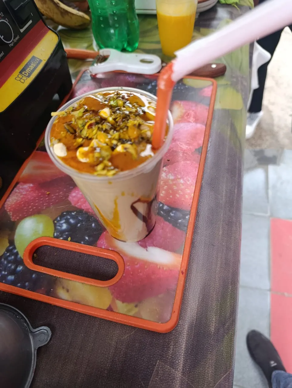 موز وحليب وأفوكادو