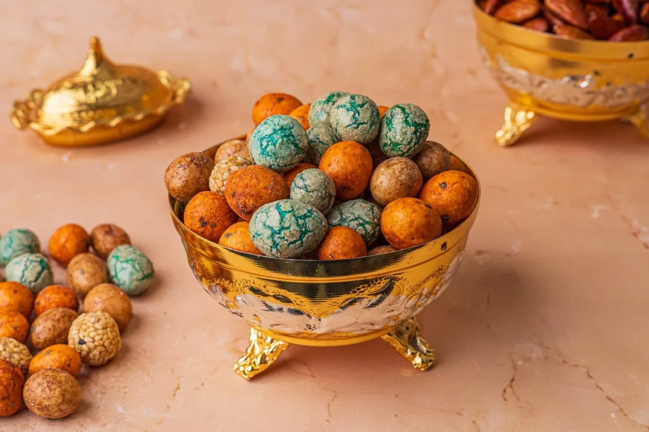 طابات طوكيو ملونة