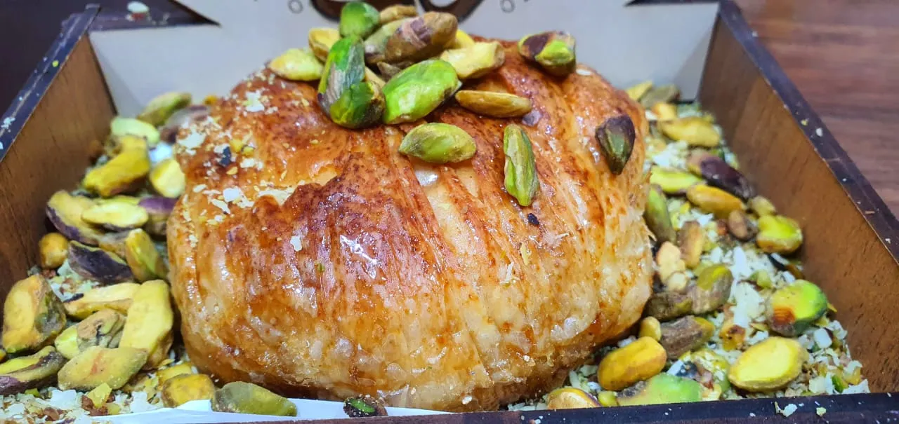 شعيبيات بالفستق الحلبي