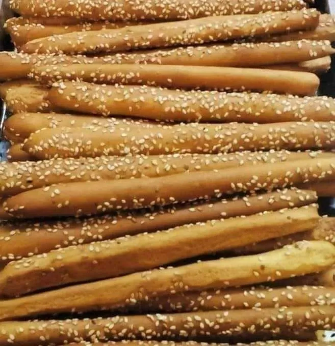كعك شاي بالسمسم