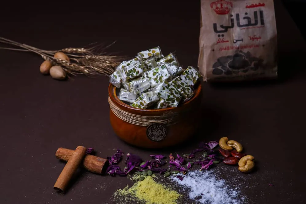 نوكا بالفستق الخاني