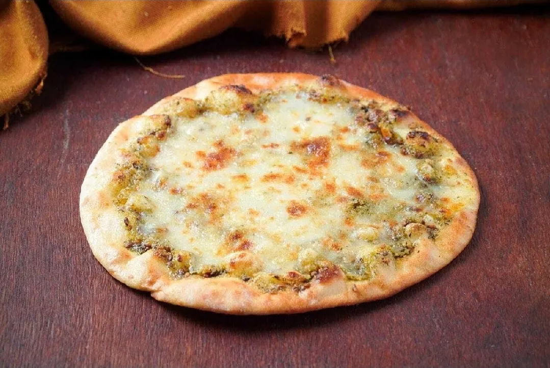 زعتر مع جبنة