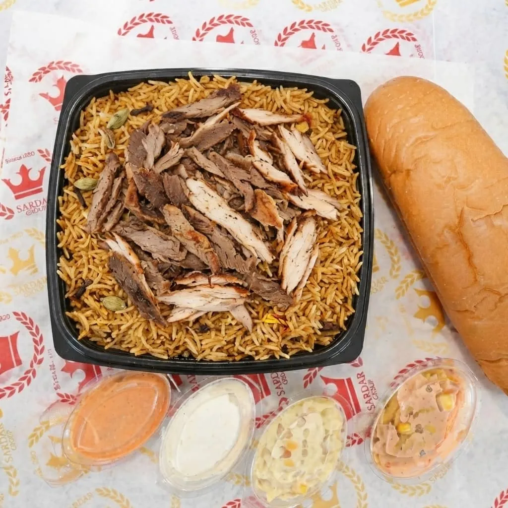 شاورما شرائح مع رز مندي