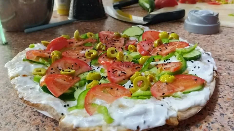 فطيرة لبنة مع خضرة