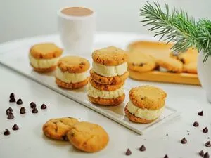 علبة ميني كوكيز ساندويش