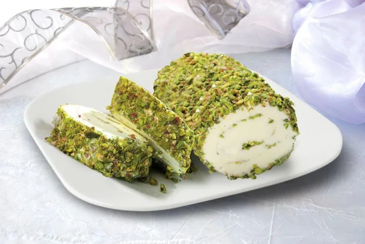 بوظة بالفستق الحلبي