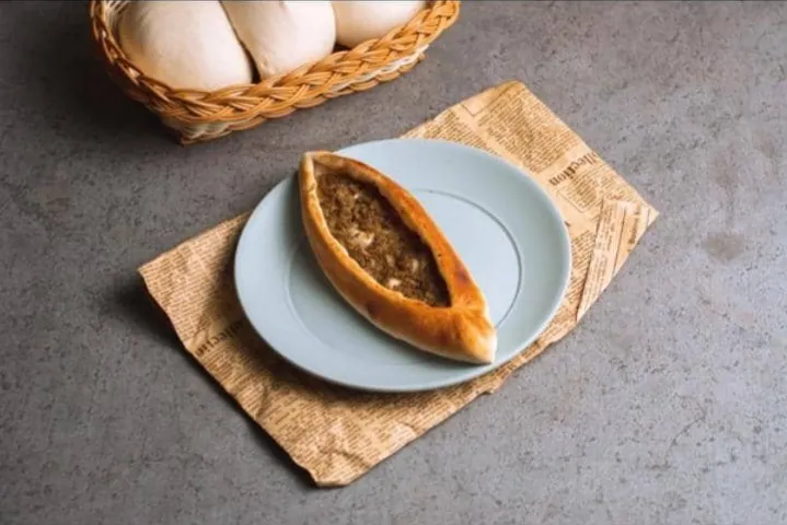 منقوشة لحمة