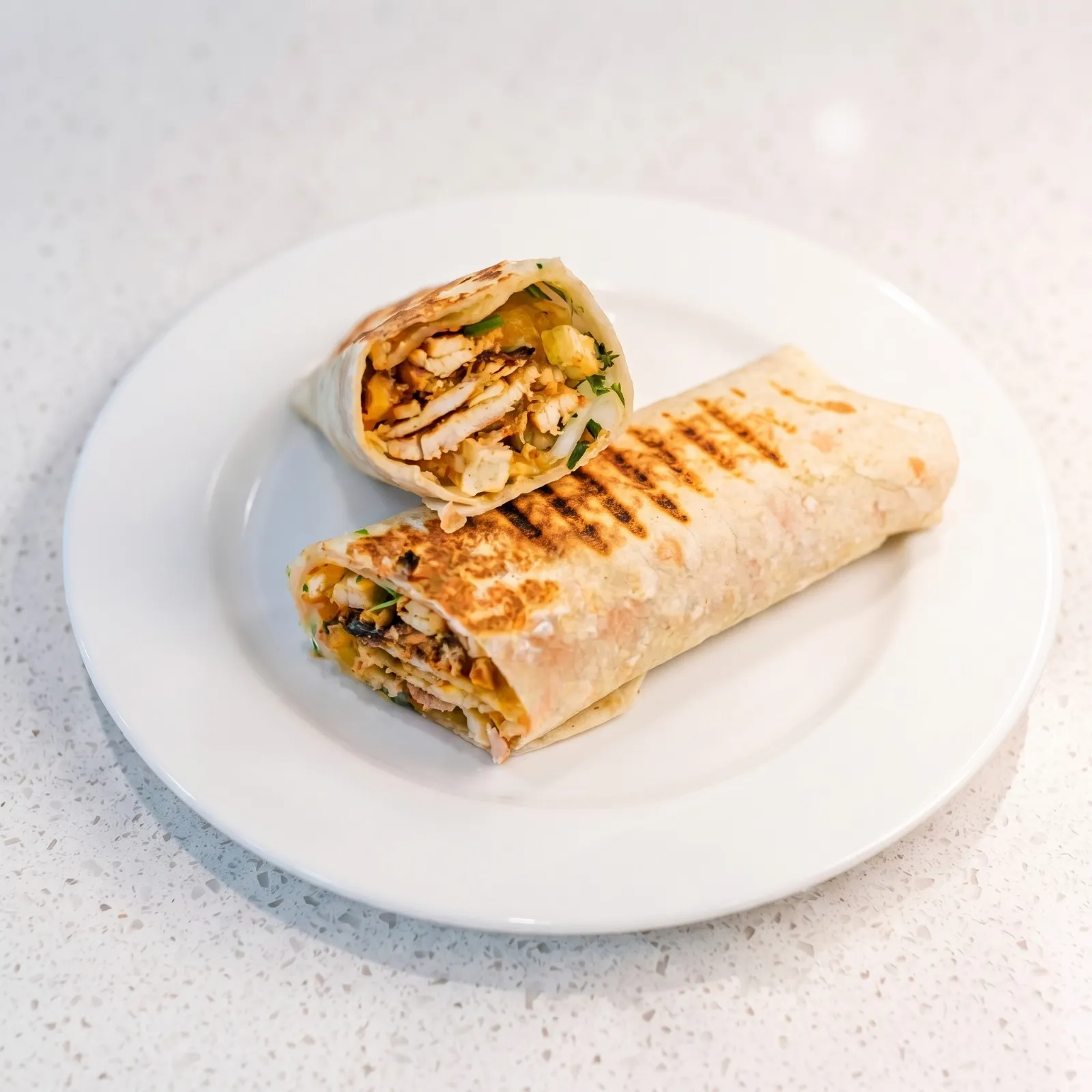 سندويشة شاورما مع بطاطا