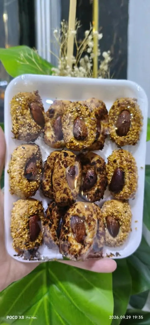 بتفور تمر حبة لوز